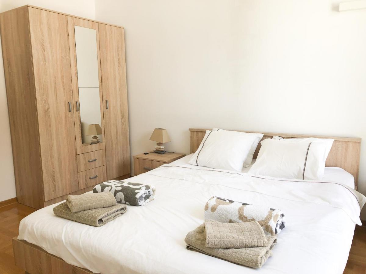 Lavender Bay Apartment D9 Morinj Bagian luar foto